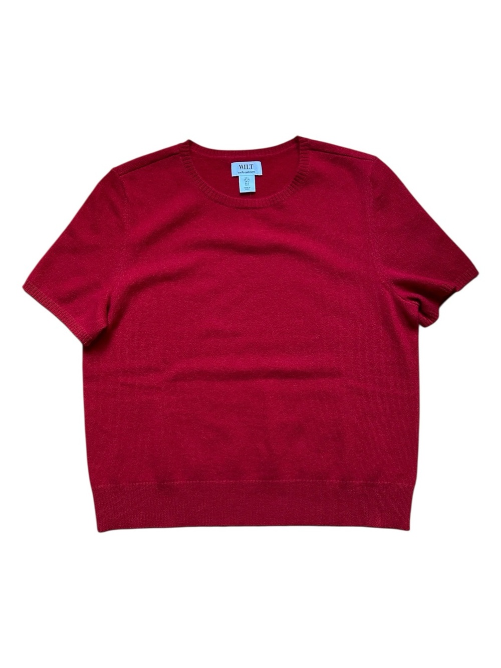 Wilt Short-Sleeve Crewneck Sweater in Deep Red